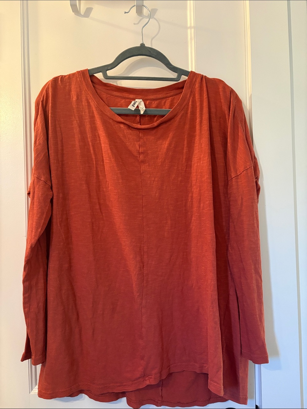 Pact Women’s Long-Sleeve Tee in Rust
